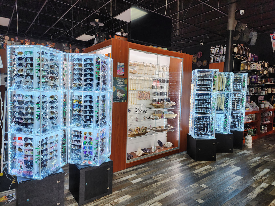 PLSG310 PLine 3 Story Men & Women Sunglass Tower Display